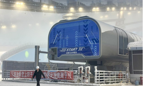 �L(zh��ng)���f�_(d��)��ѩ��(ch��ng)����12��25���_�I(y��)���L(zh��ng)���f�_(d��)��ѩ��(ch��ng)/���D