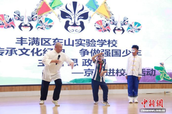 ʷ����(qu��n)(��һ)���ڽo�W(xu��)�������n��(�Y�ψD) �������S�M�^(q��)�|ɽ��(sh��)�(y��n)�W(xu��)У���D