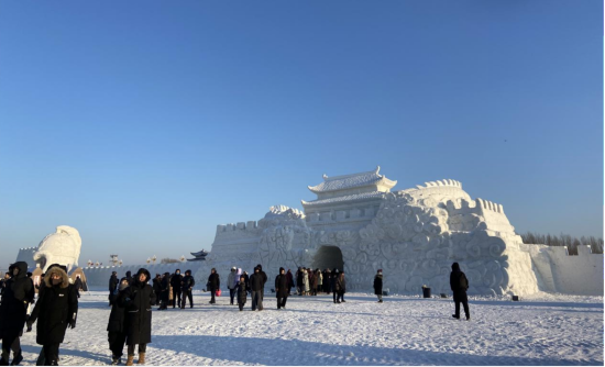 ������̫ƽ�ر�ѩ��ʳ�����R����̫ƽ��30�fƽ���׏V韈����c��Ȼ�����YԴ����7.5�f�����ױ�ѩ���@��