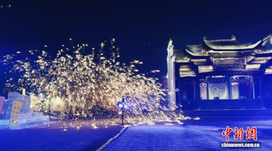 �����д����ϵ���Ļ��w�(y��n)��������ʯ���� �z